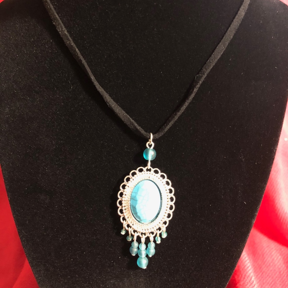 Turquoise Colored Necklace - Picture 2 of 3